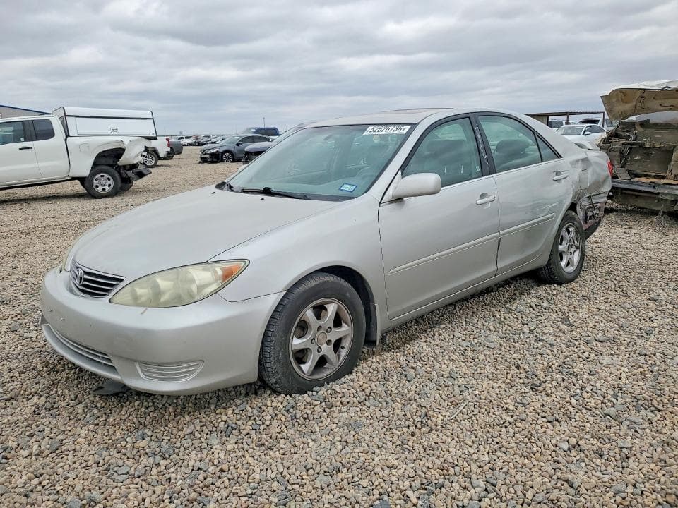 2005 Toyota Camry LE