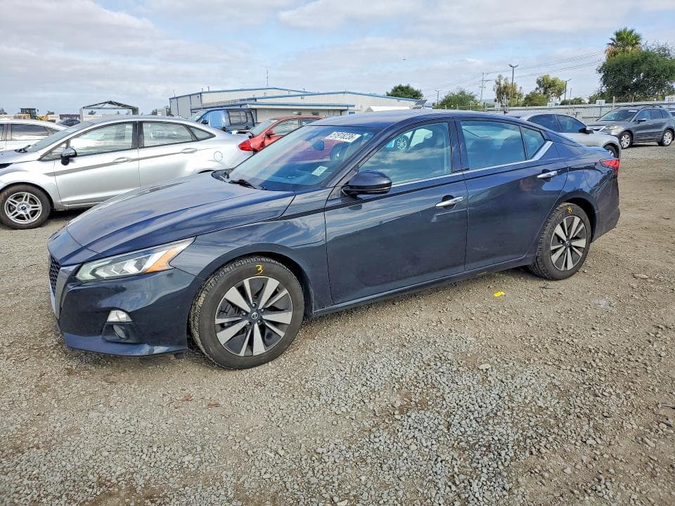 2019 Nissan Altima SV