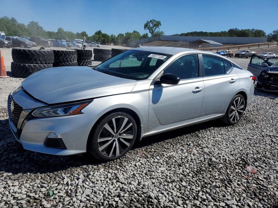 2021 Nissan Altima SR