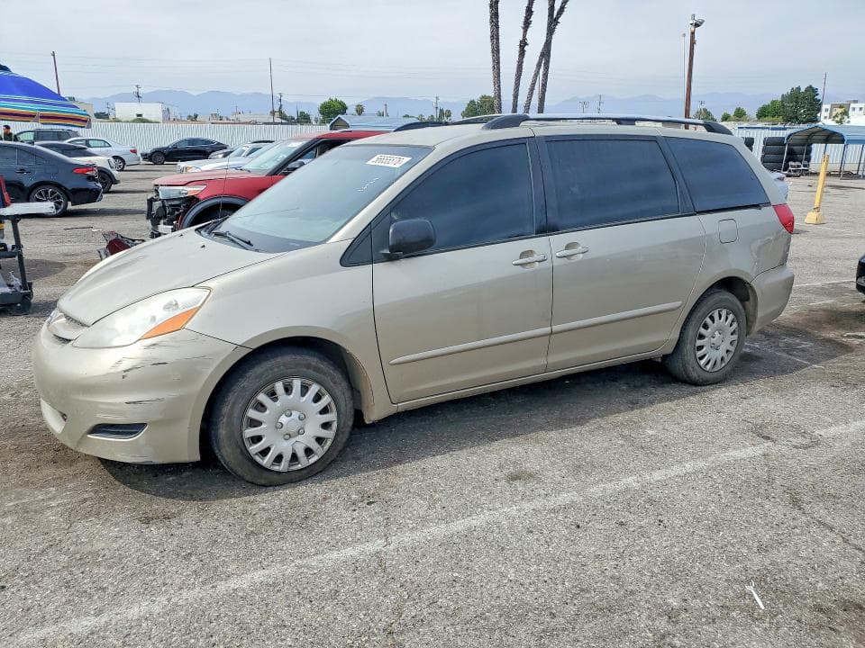 2008 Toyota Sienna CE 7-PASSENGER