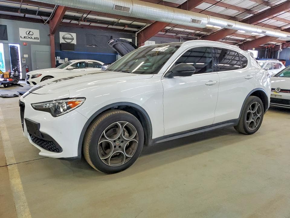 2018 Alfa Romeo Stelvio TI