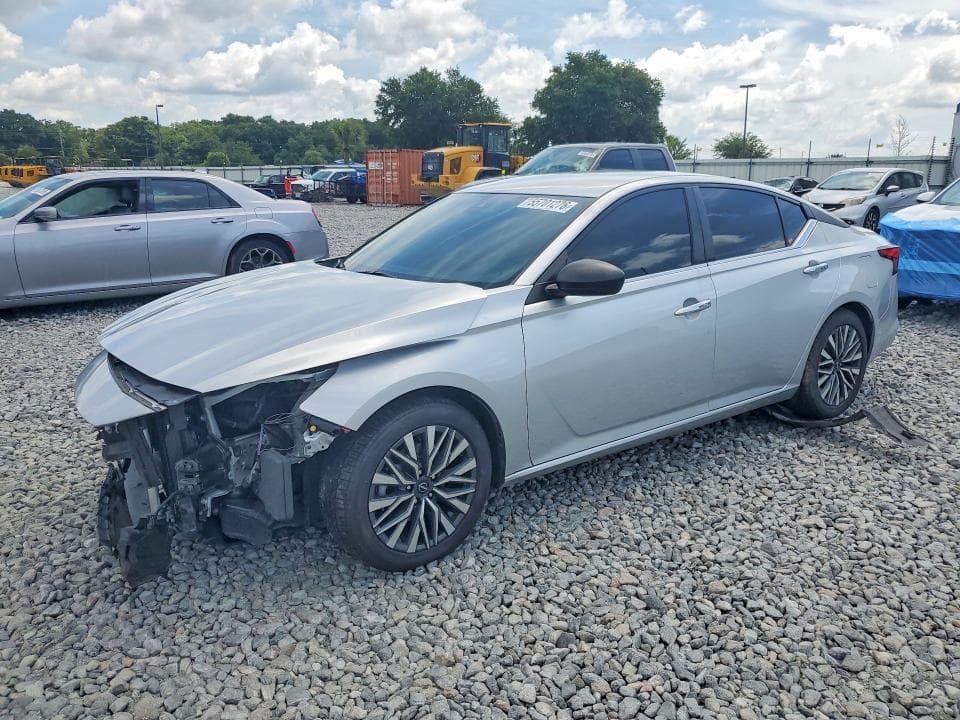 2024 Nissan Altima SV