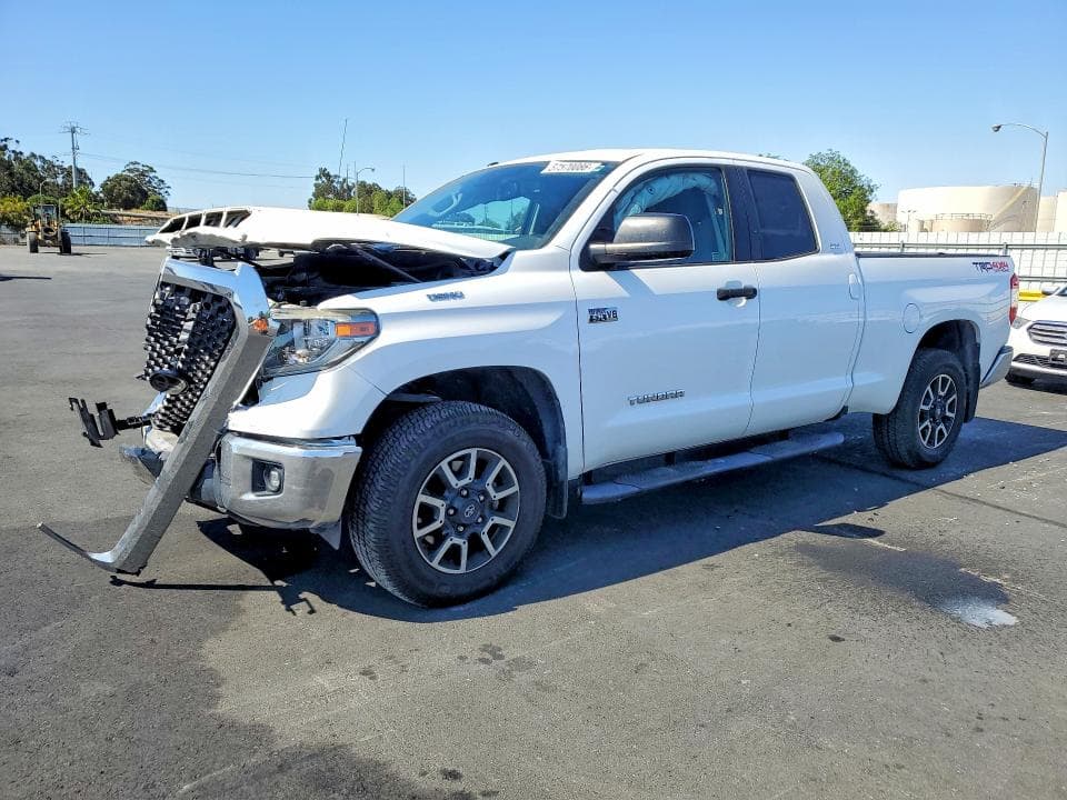 2018 Toyota Tundra SR5