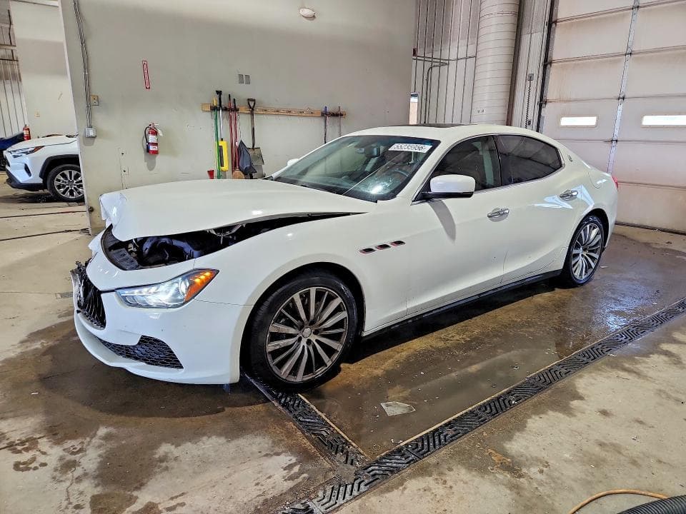 2016 Maserati Ghibli S