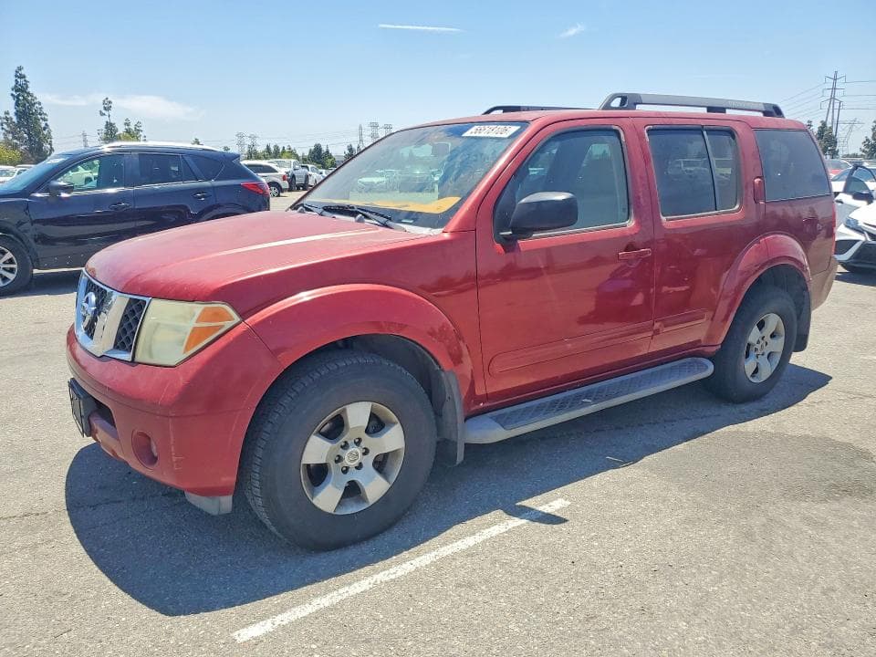 2005 Nissan Pathfinder XE