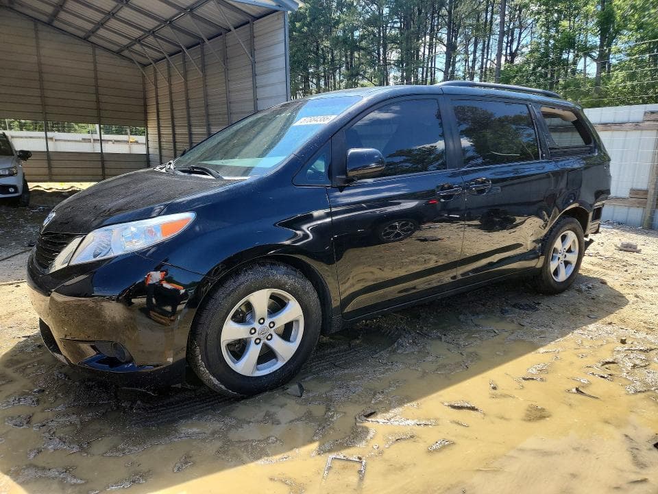 2017 Toyota Sienna LE