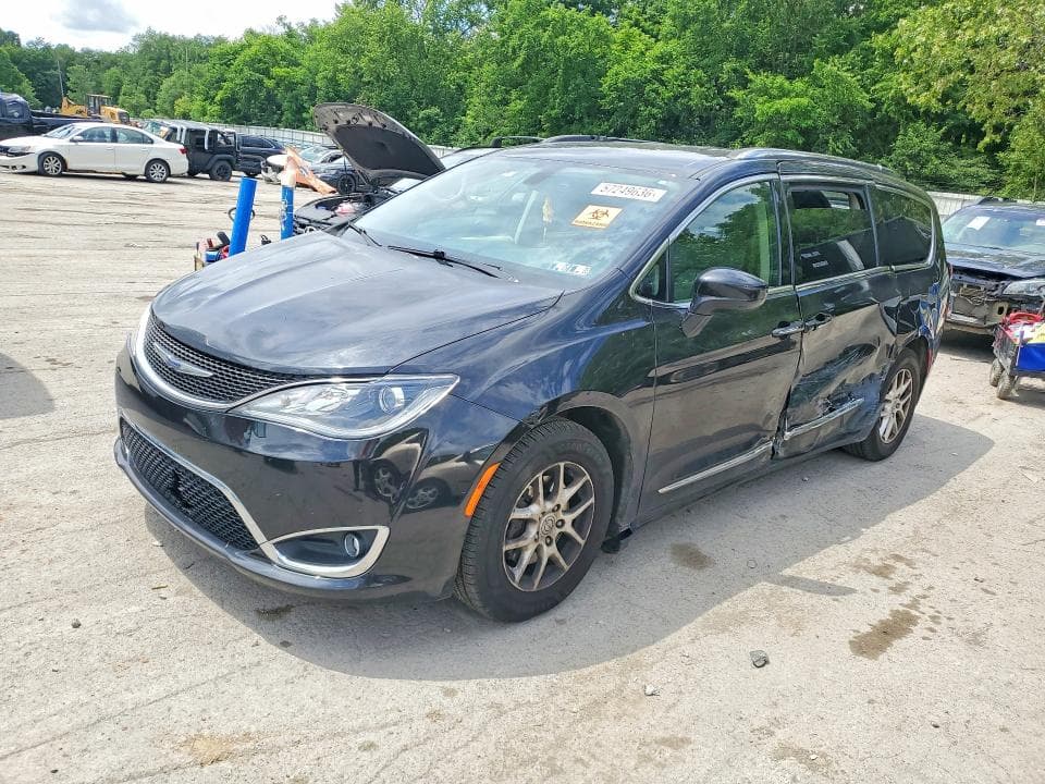 2020 Chrysler Pacifica Touring L