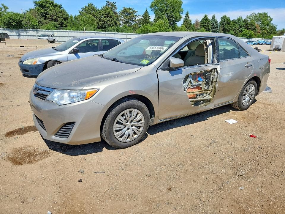 2014 Toyota Camry LE