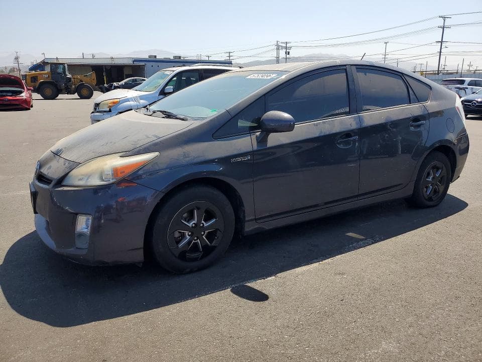2010 Toyota Prius III