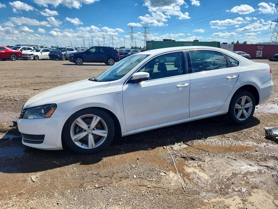 2014 Volkswagen Passat S