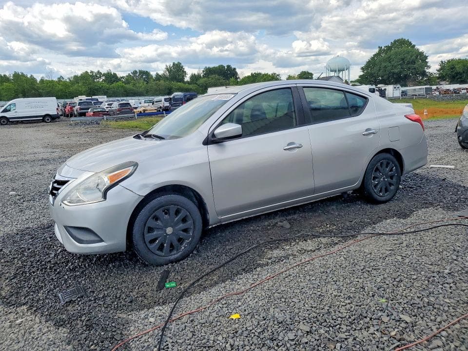 2019 Nissan Versa SV