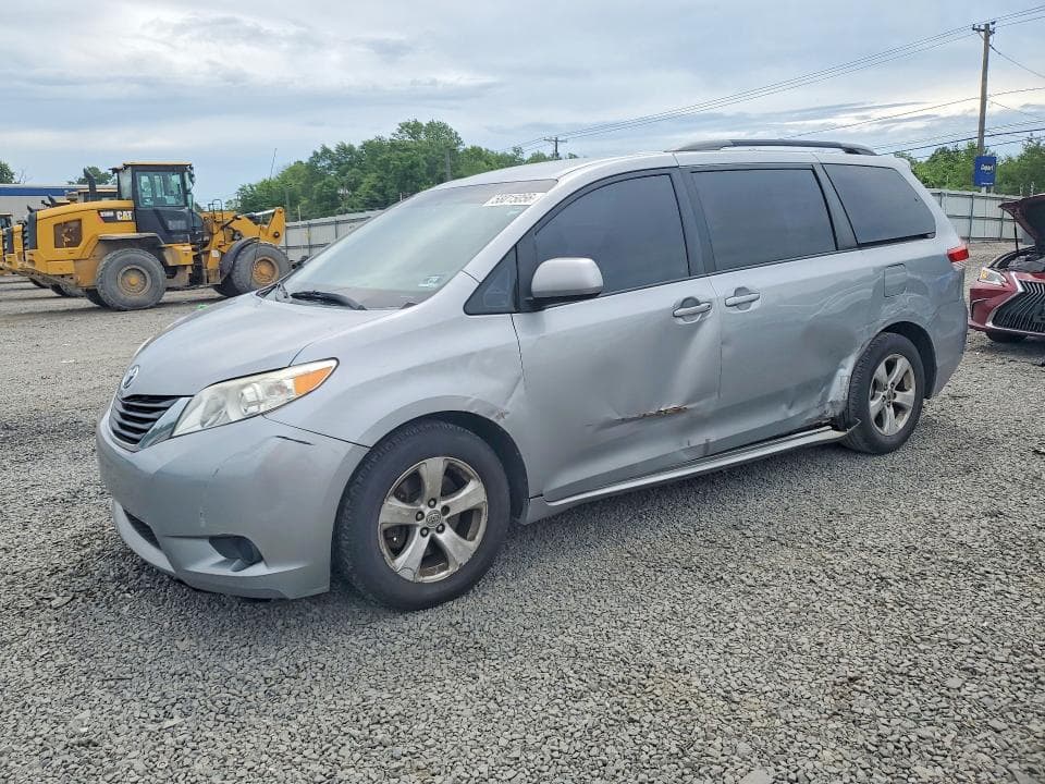2012 Toyota Sienna LE