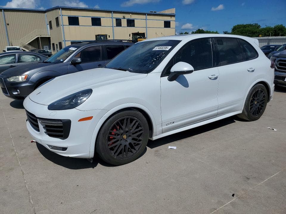 2016 Porsche Cayenne GTS