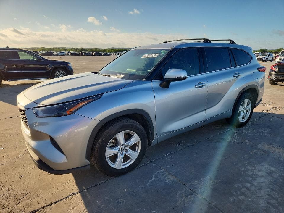2022 Toyota Highlander L