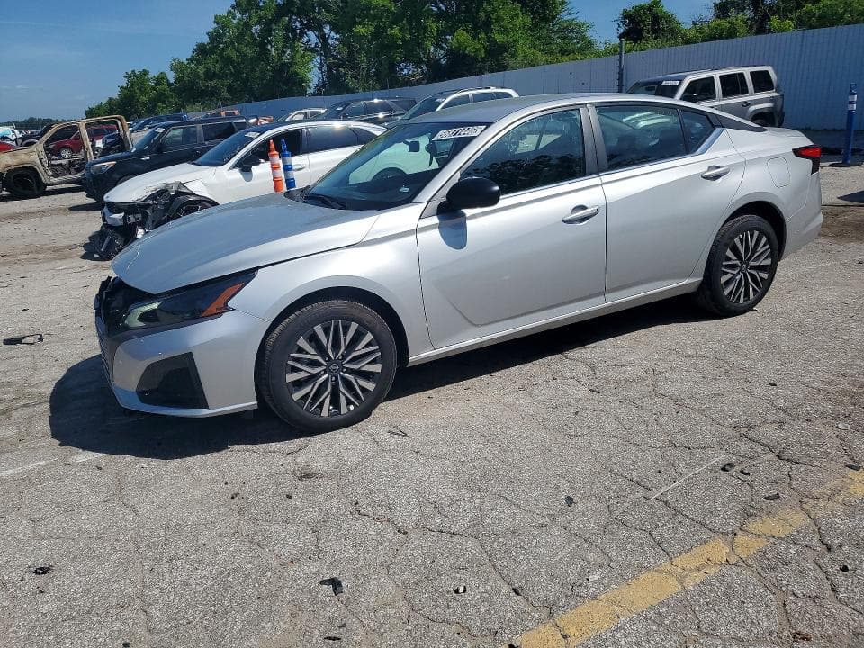2026 Nissan Altima SV