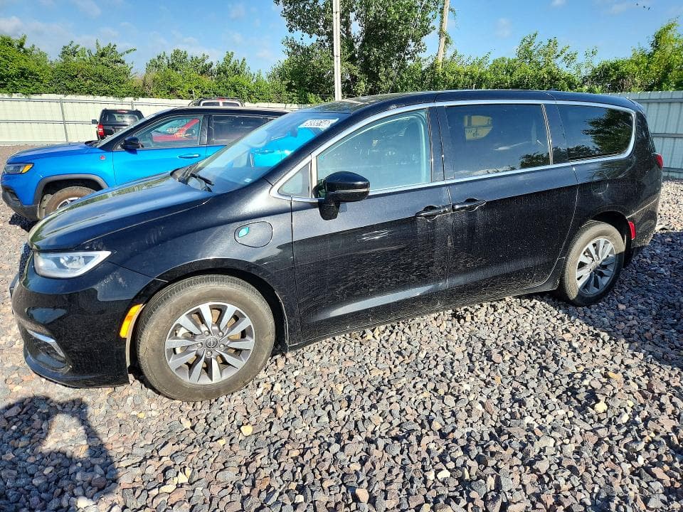 2024 Chrysler Pacifica Hybrid Select