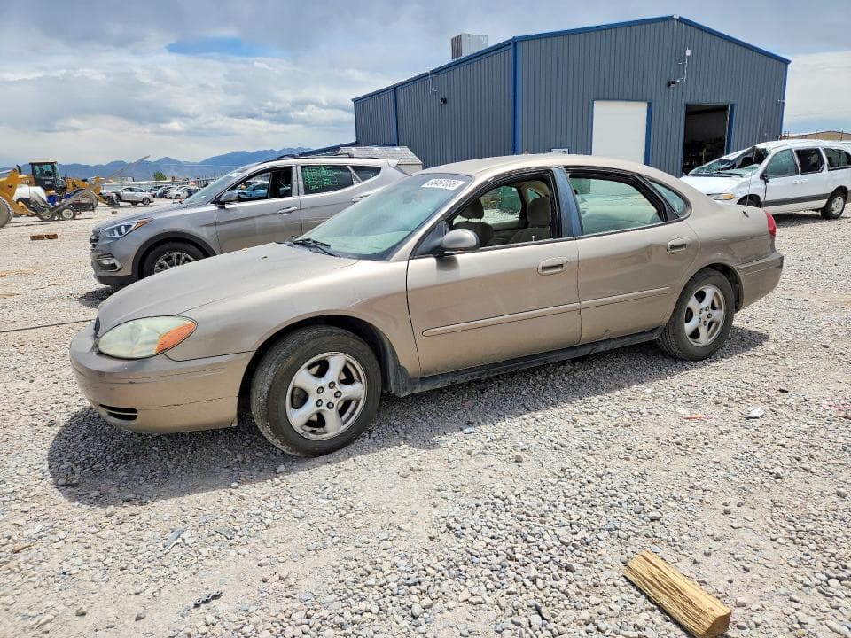 2004 Ford Taurus SE