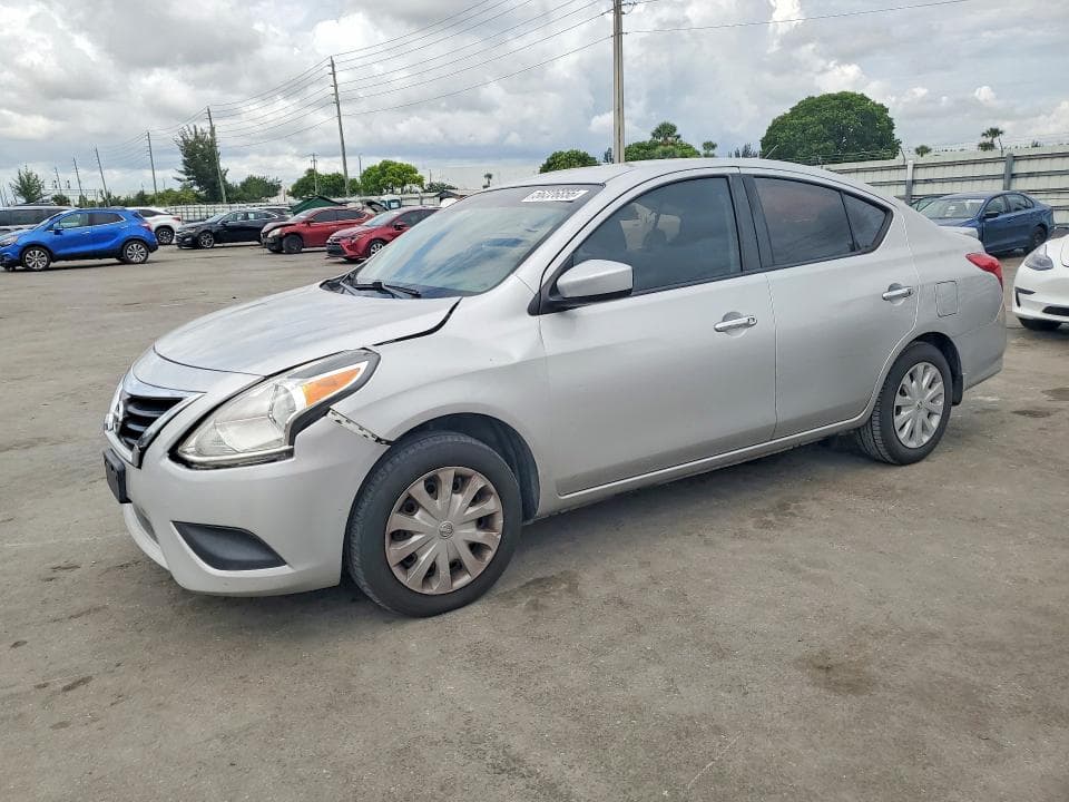 2019 Nissan Versa SV