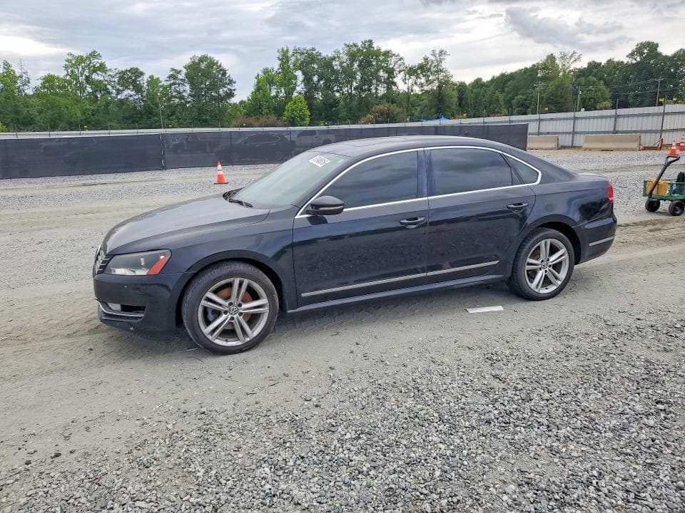 2012 Volkswagen Passat SEL
