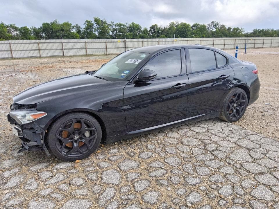 2021 Alfa Romeo Giulia Sport