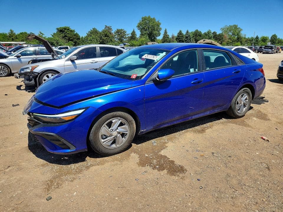 2024 Hyundai Elantra SE