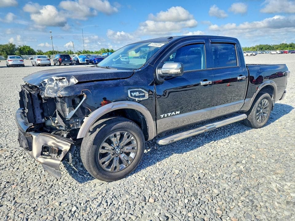 2017 Nissan Titan Platinum Reserve
