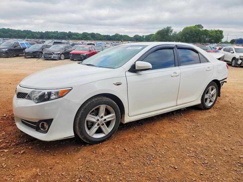 2014 Toyota Camry SE