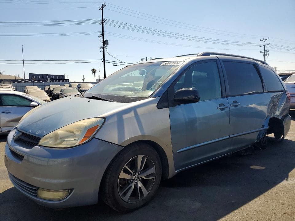 2004 Toyota Sienna XLE 7 Passenger