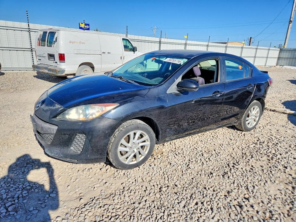 2013 Mazda 3 I