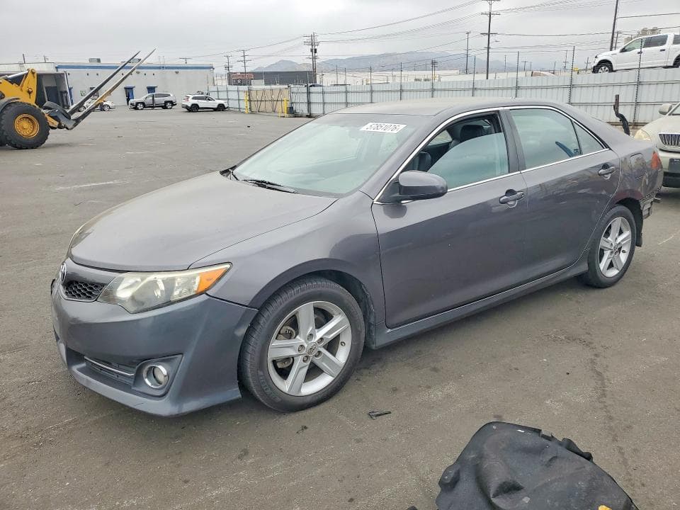 2013 Toyota Camry SE