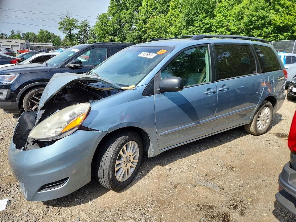 2008 Toyota Sienna CE 7-PASSENGER