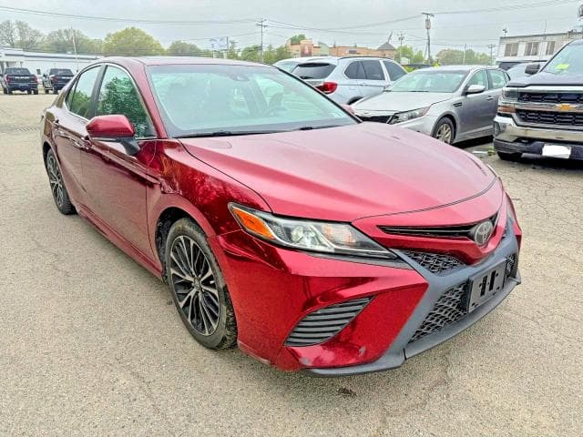 2018 Toyota Camry SE
