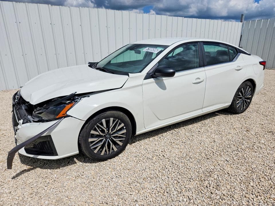 2026 Nissan Altima SV