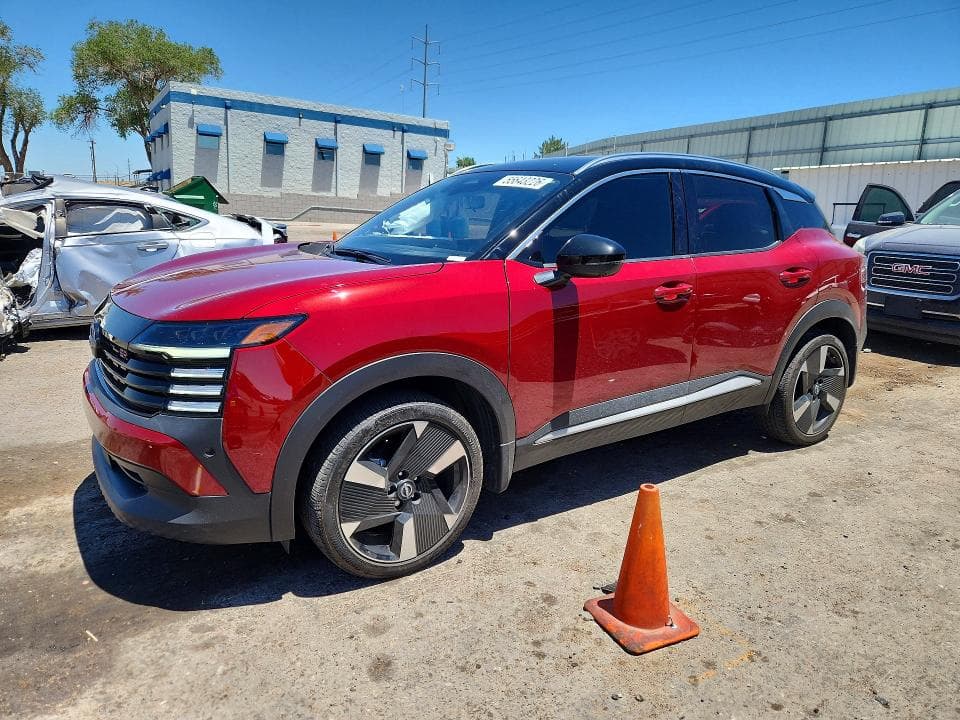 2025 Nissan Kicks SR