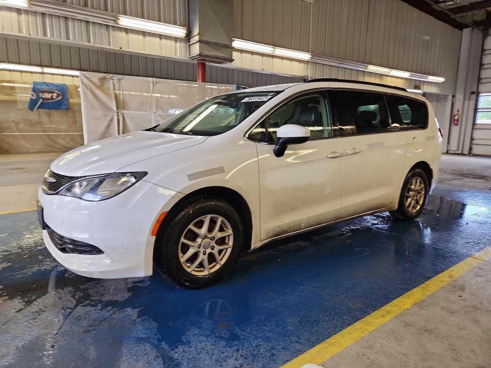 2020 Chrysler Voyager LXI