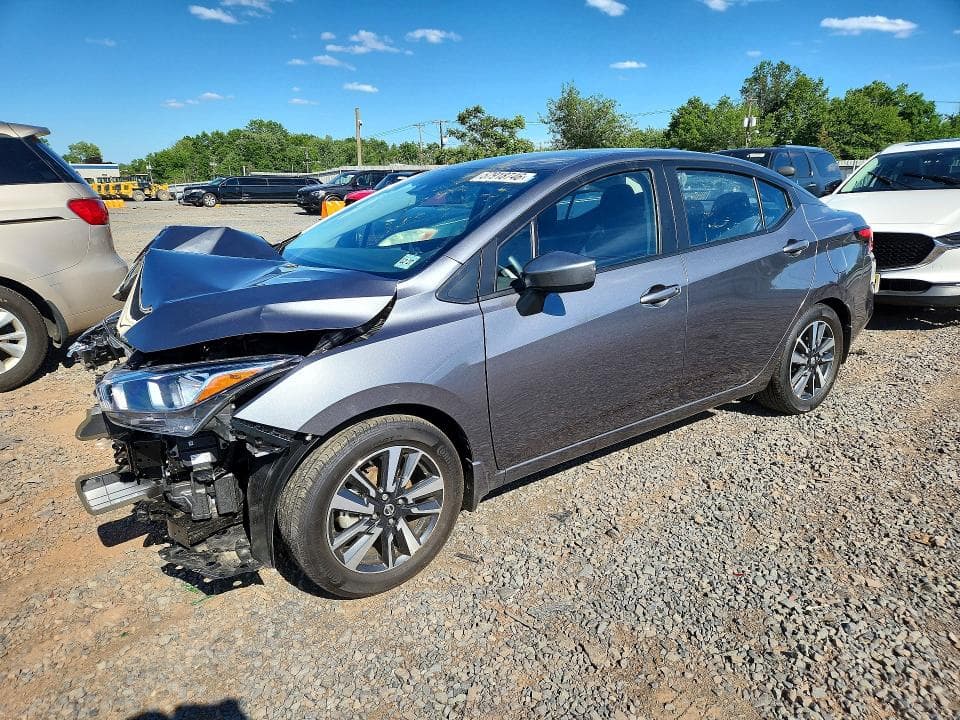 2022 Nissan Versa SV