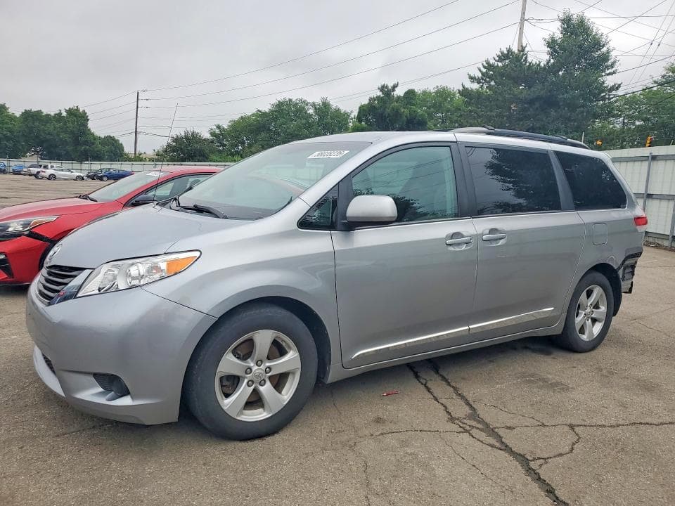 2011 Toyota Sienna LE