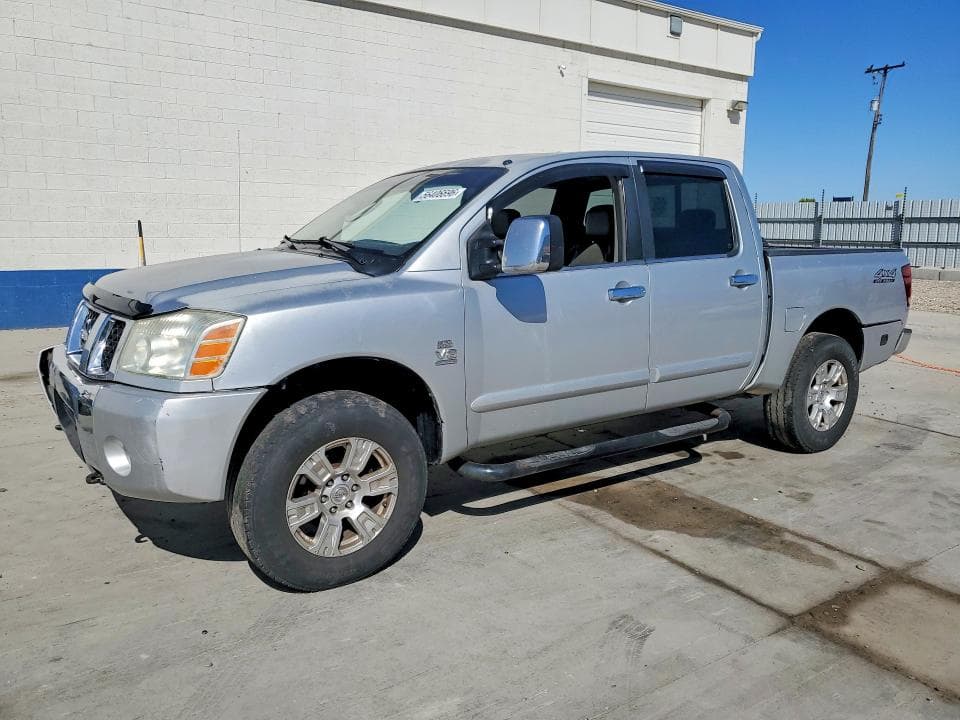 2004 Nissan Titan XE