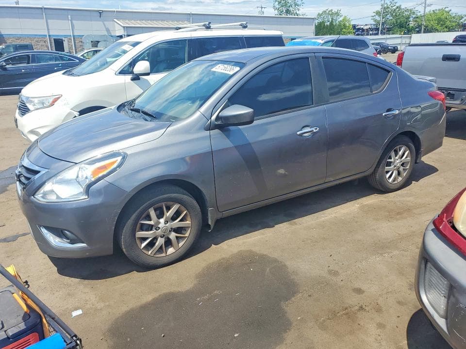 2016 Nissan Versa 1.6 SV