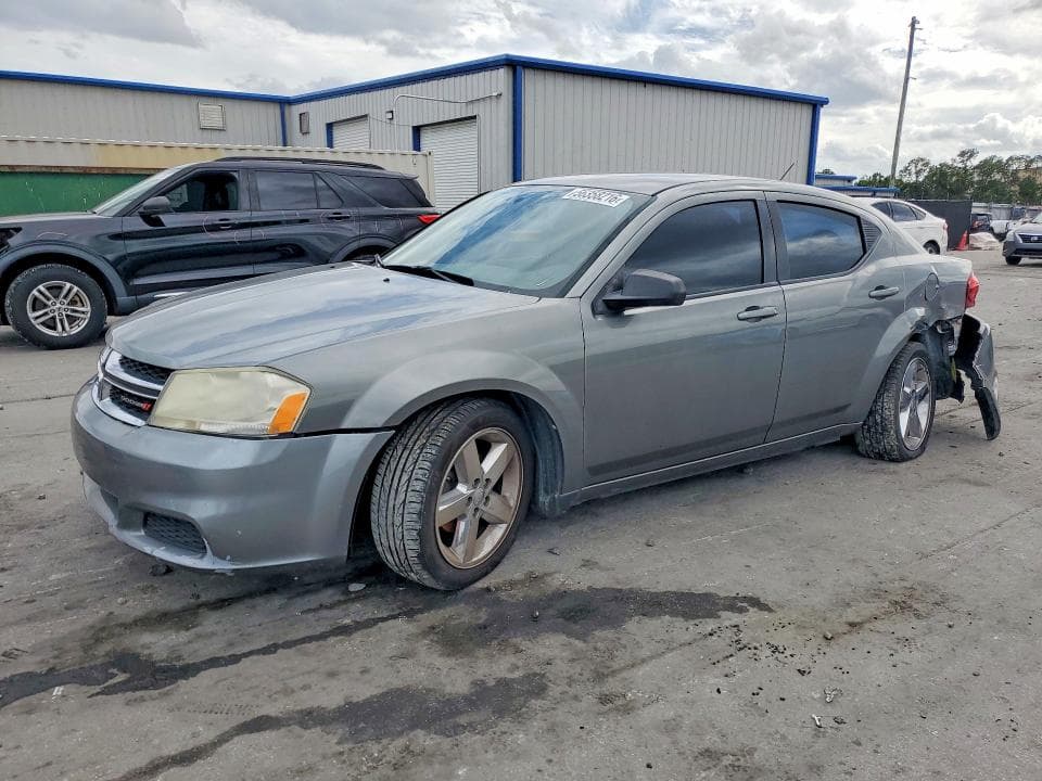 2013 Dodge Avenger SE