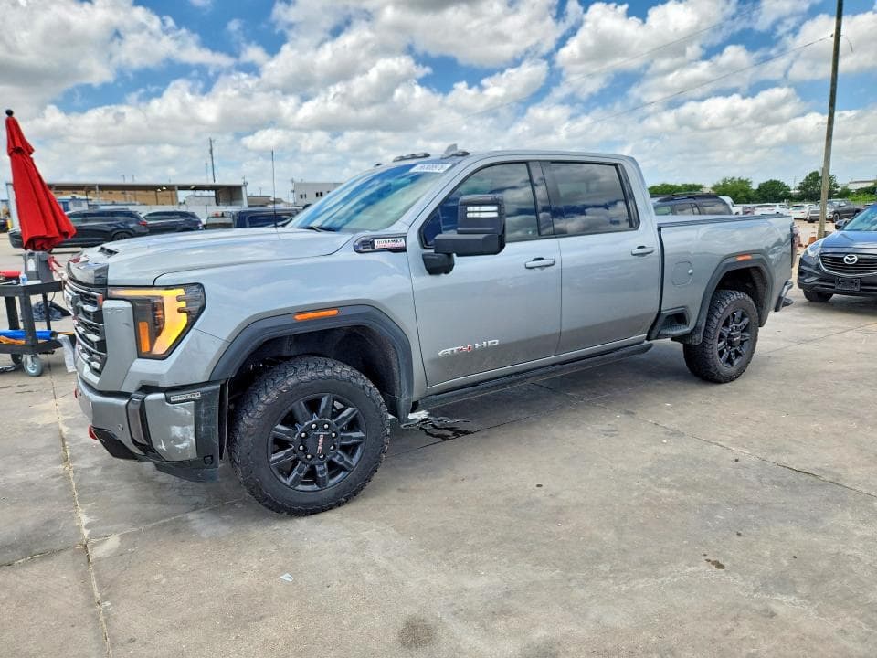 2024 GMC Sierra K2500 AT4