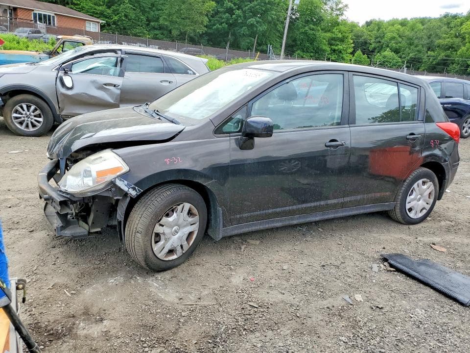 2011 Nissan Versa 1.8 S