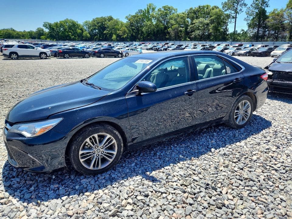 2015 Toyota Camry SE