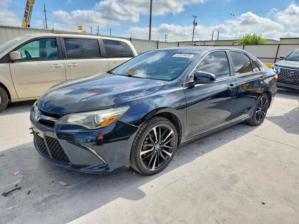 2015 Toyota Camry SE