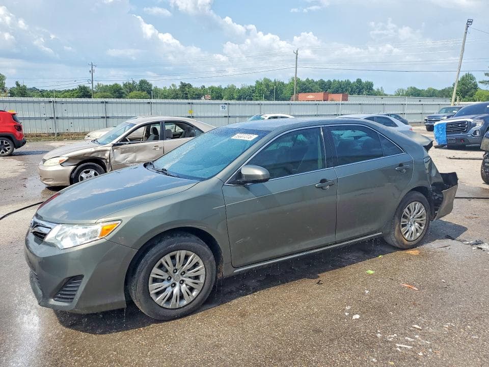 2014 Toyota Camry LE