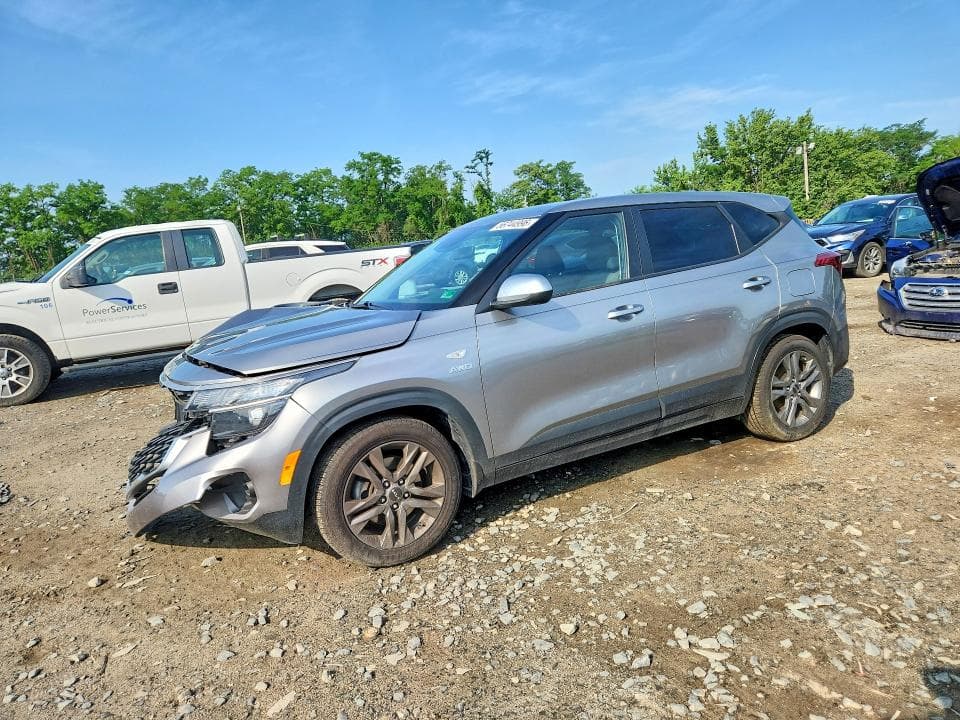2023 KIA Seltos LX