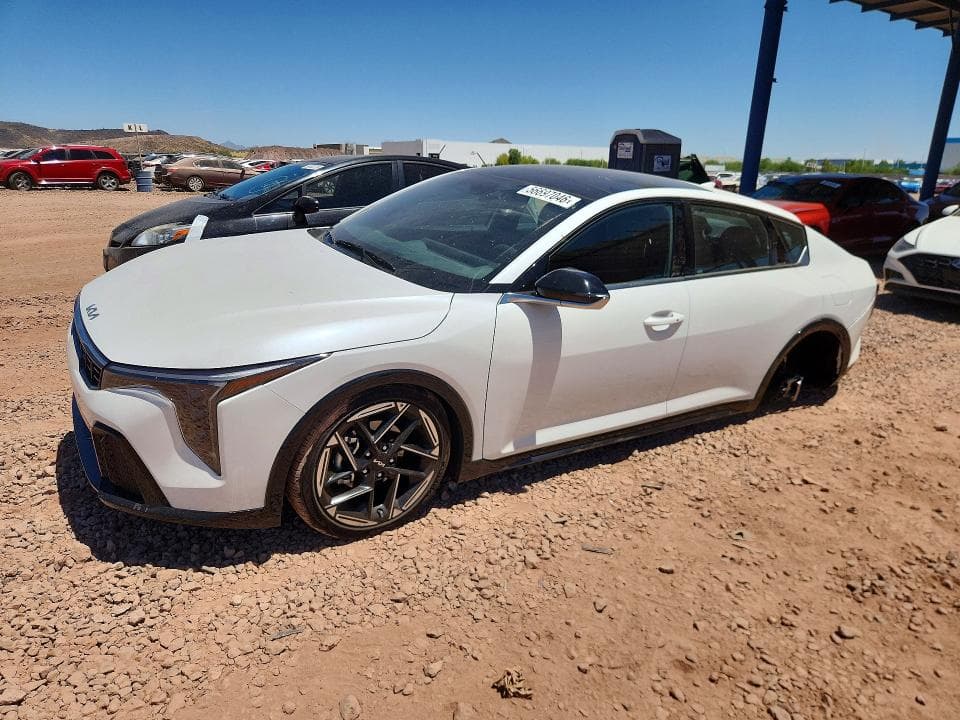 2025 KIA K4 GT Line