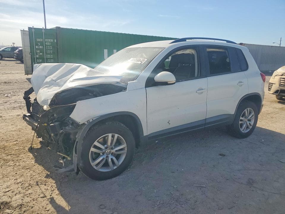 2016 Volkswagen Tiguan S