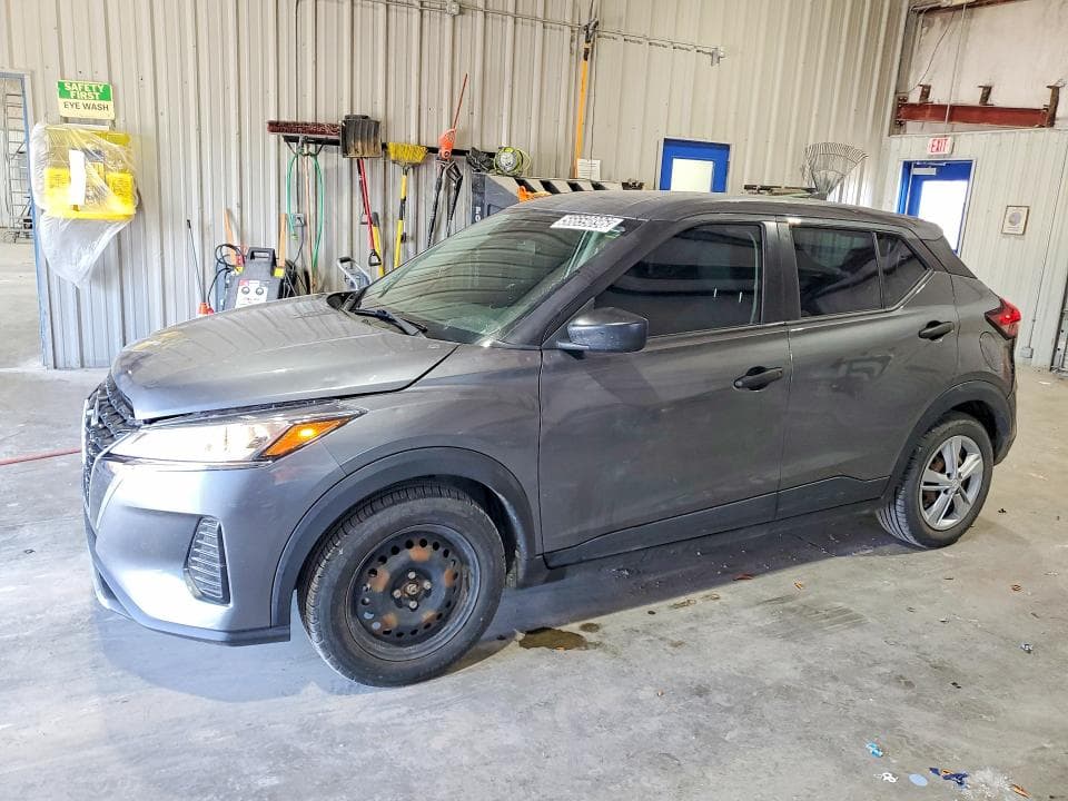 2023 Nissan Kicks S