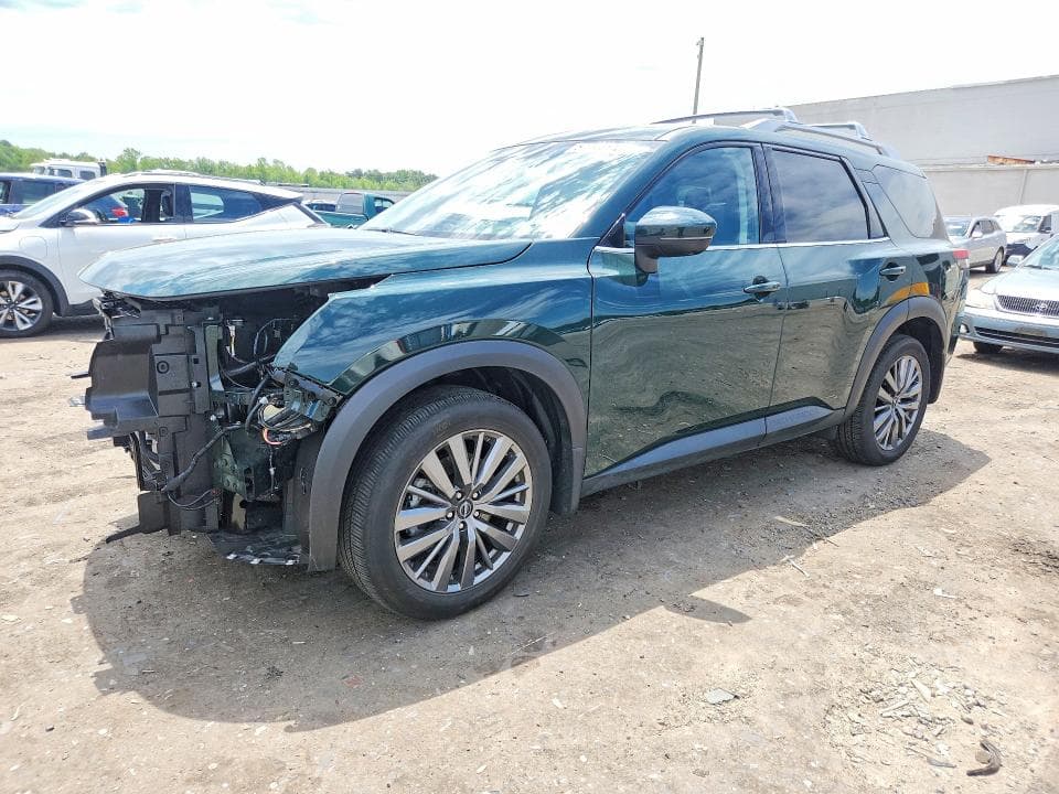 2025 Nissan Pathfinder SL